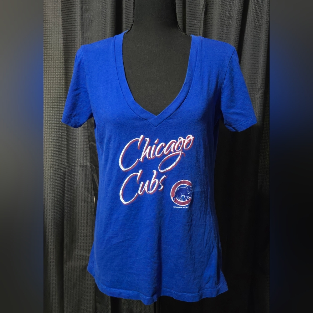 Chicago Cubs women's shirt size XL